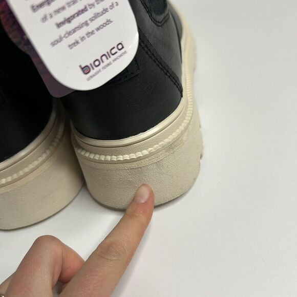 BIONICA Drina Water Resistant Chelsea Boot Black Genuine Leather 11 M - Picture 5 of 9